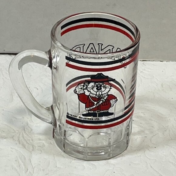 Mini-mug Shot Glass Canada Bear Mountie Red Black 2oz France - Picture 2 of 13